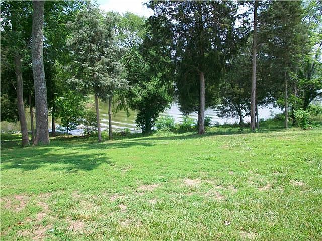 2nd image of 886 Plantation Way
