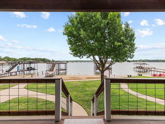 4th image of 313 Lake Front Dr