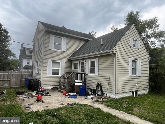 3rd image of 42 W Centre St