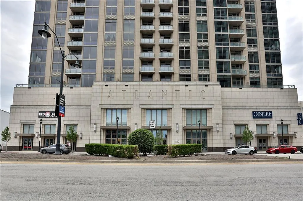 1 bed, 1.5 bath, 1244 sqft, $2,900 — Photo 2