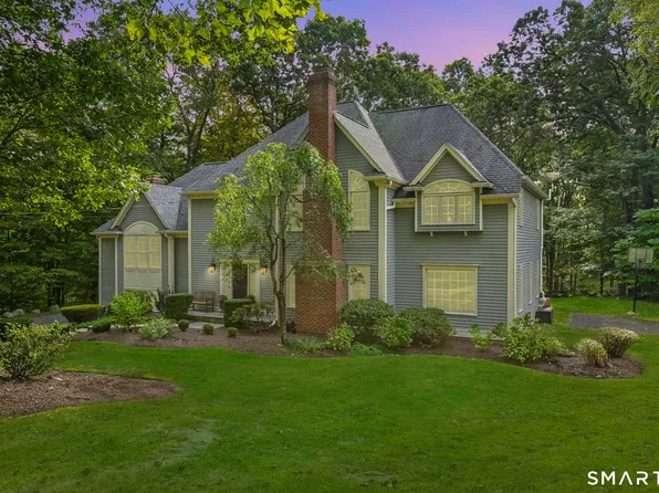 96 Coventry Lane, Trumbull, CT 06611