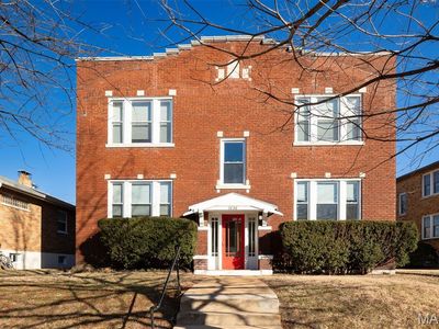 1030 Commodore Dr, Saint Louis, MO, 63117