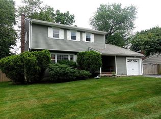 102 Dorset Dr, South Plainfield, NJ 07080