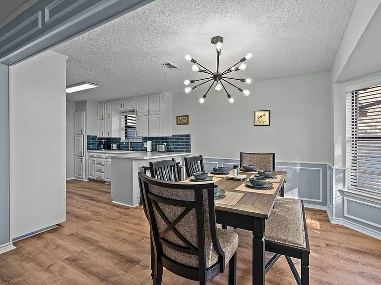 7628 Hunt Dr — Photo 5