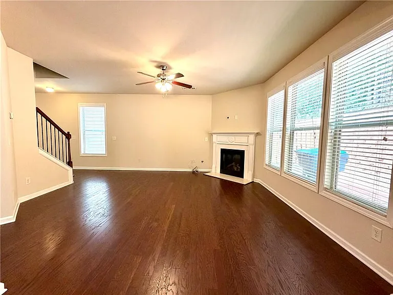 6215 Crested Moss Dr — Photo 4