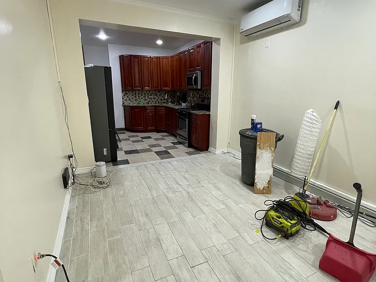 114 Essex St #1 — Photo 7
