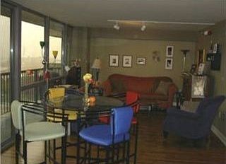 2nd image of 600 E Admiral # 707 Blvd