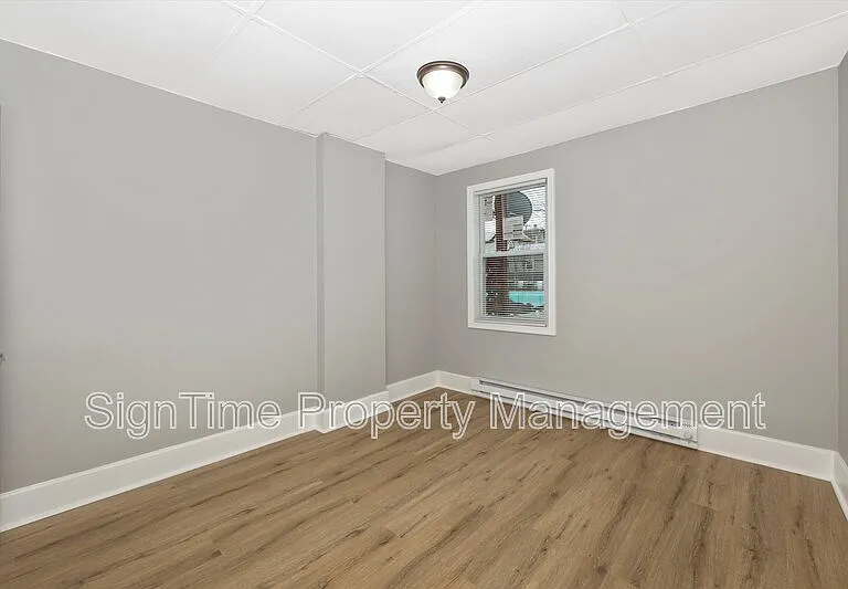 114 N Conococheague St — Photo 24