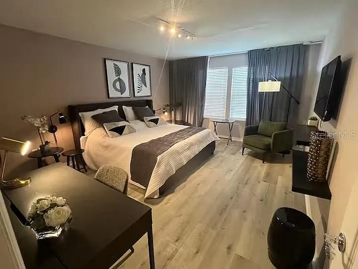 8831 Geneve Ct — Photo 10