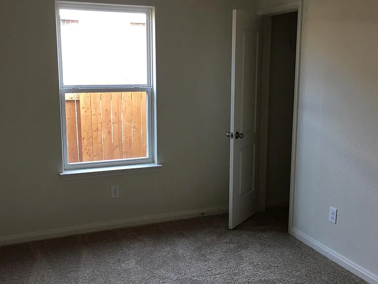 8925 Blackhaw St — Photo 21