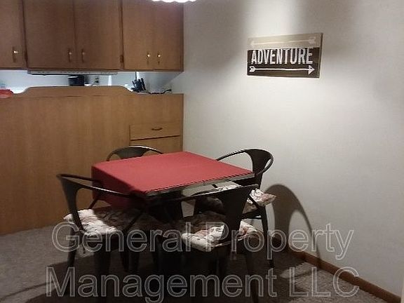 4th image of 221 Lake St #0