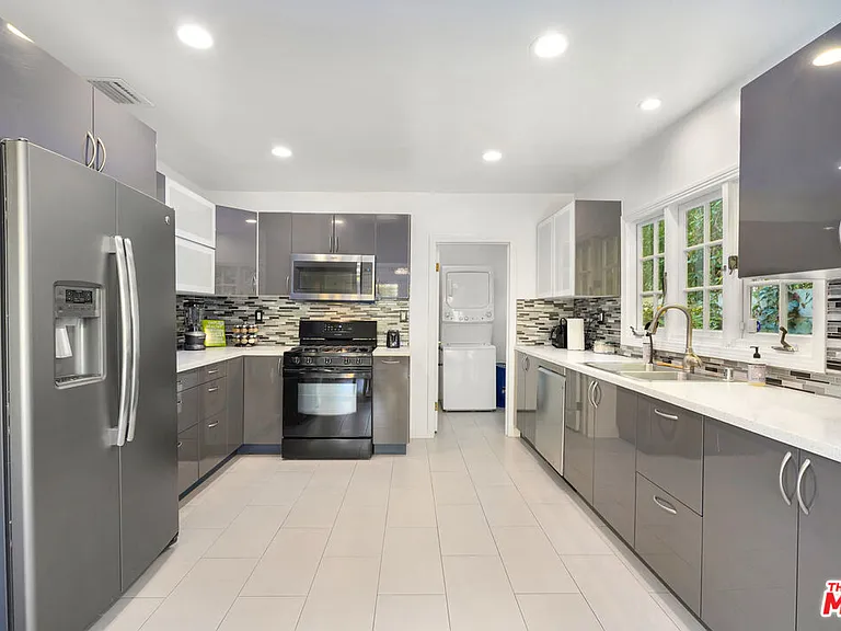 801 N Laurel Ave — Photo 7