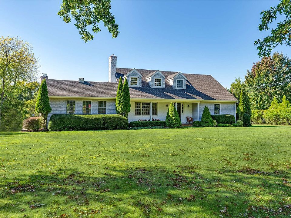 13 Rogers Ln, Remsenburg, NY 11960 MLS 3435987 Zillow