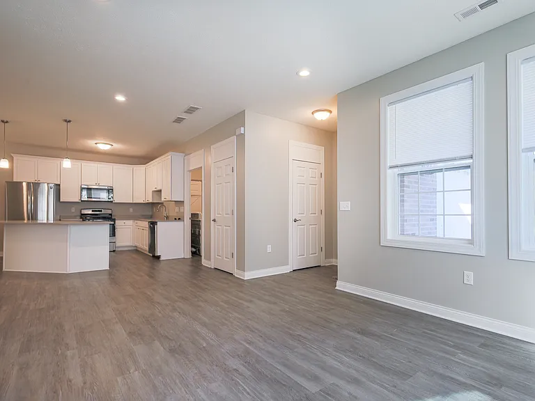 4738 Murphy Woods Dr — Photo 12