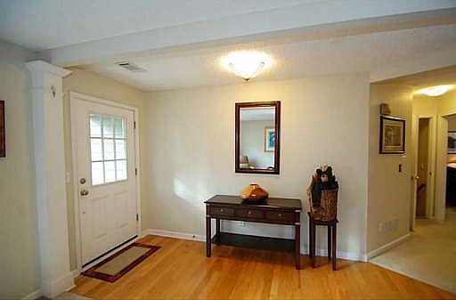 2nd image of 555 Lullingstone Dr SE