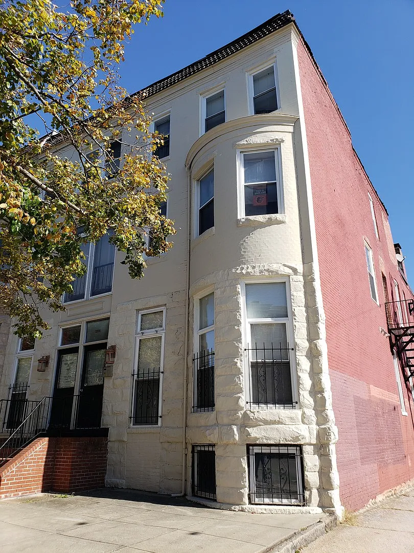 2501 Maryland Avenue — Photo 3