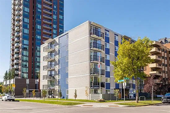 Park Royal Apartments — Photo 3