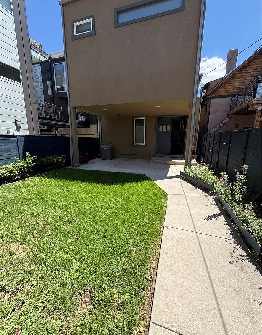 4 bed, 2316 sqft, $4,500 — Photo 4