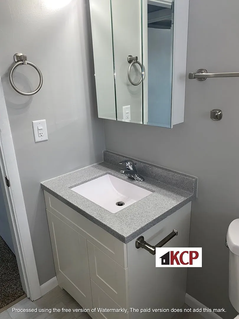 20th St. 2301 Home Club Properties — Photo 3