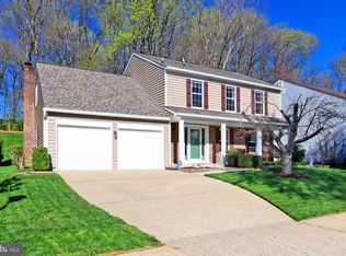 9496 Harrowhill Ln, Burke, VA 22015