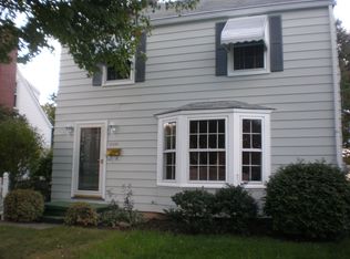 1099 Bon Air Dr, Sharon, PA