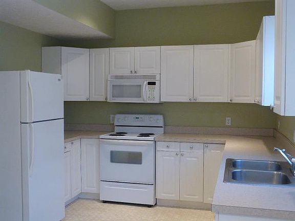 3rd image of 2559 Mackenzie Ln #2559-2561