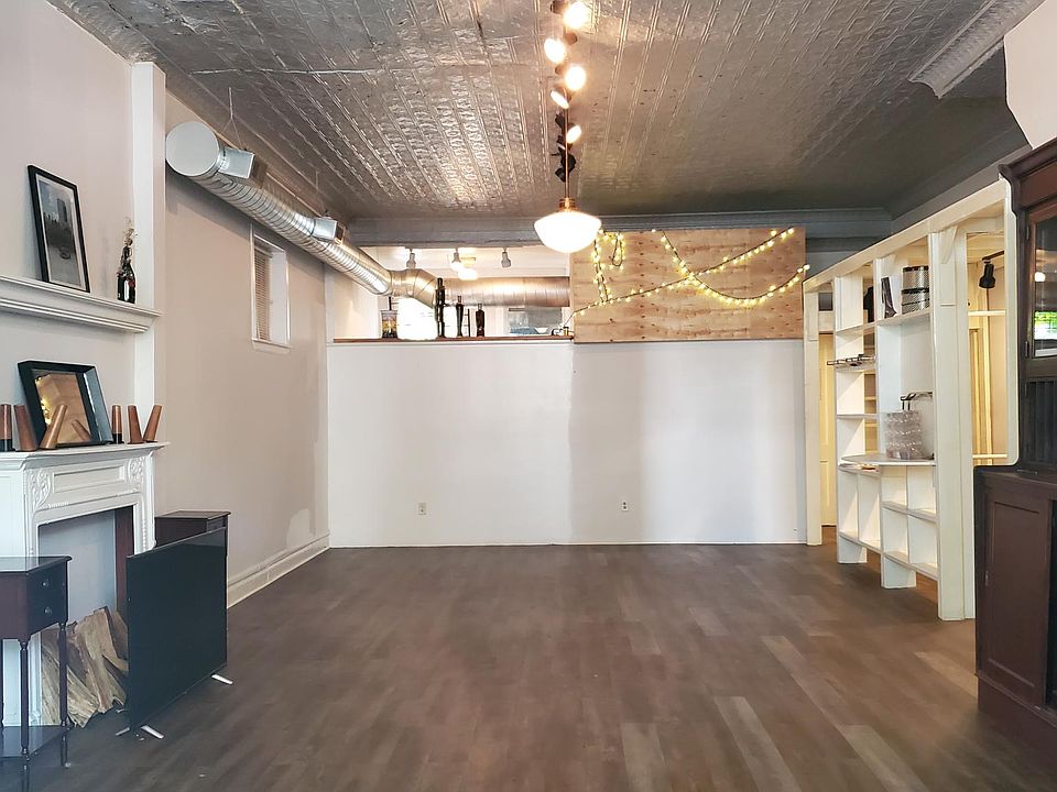 1st image of 1751 W Superior St