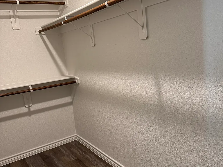 5706 McGregor Ct — Photo 13