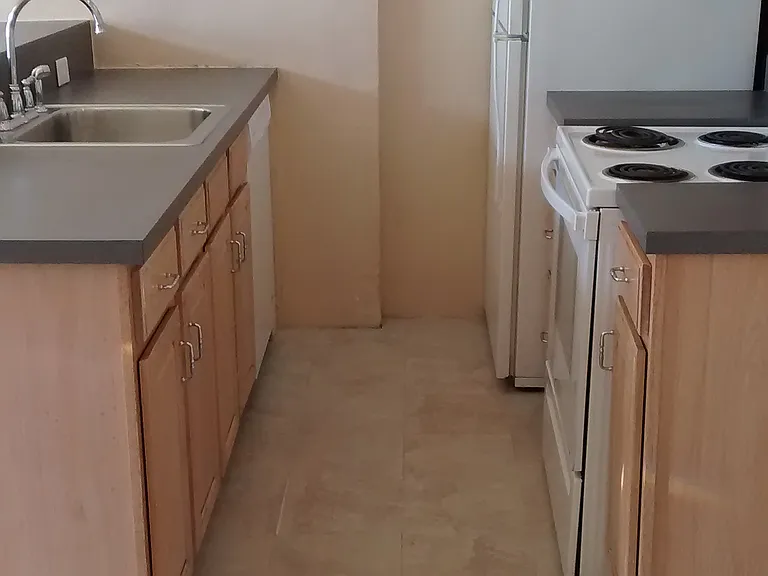 355 S Atlantic Ave — Photo 3