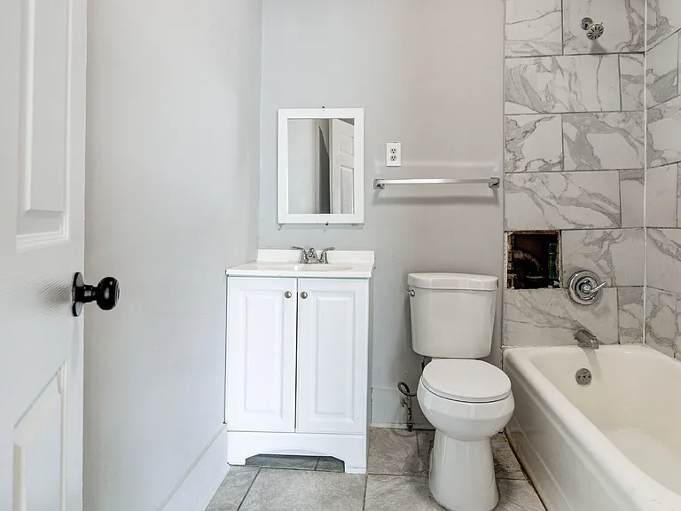 1639 Southern Ave #101 — Photo 11