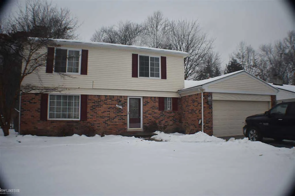 5933 Slate Dr photo 1