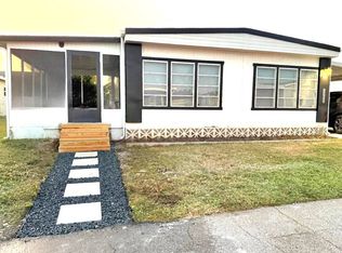 3905 Edam St, Sarasota, FL 34234