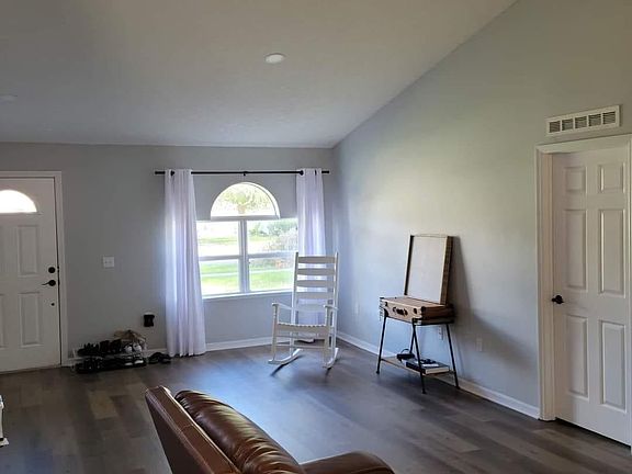 4th image of 2119 Medina Hills Ln