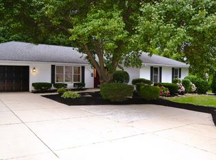 5226 Corduroy Rd, Mentor, OH 44060