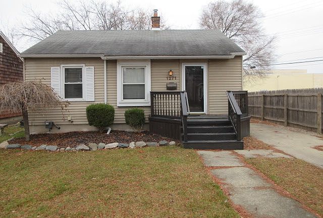 1st image of 1271 Emmons Ave