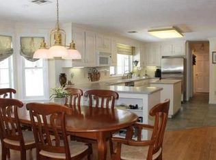 7 Valleywood Rd, Hopkinton, MA 01748