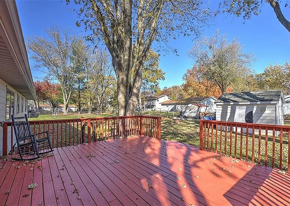 2nd image of 850 Mintler Dr