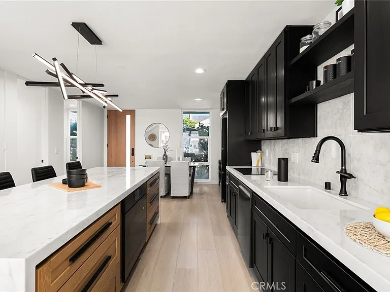 16435 Harbour Ln #13 — Photo 5