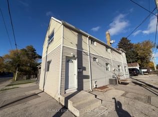 515 Warden Ave, Toronto, ON M1L 3Z2