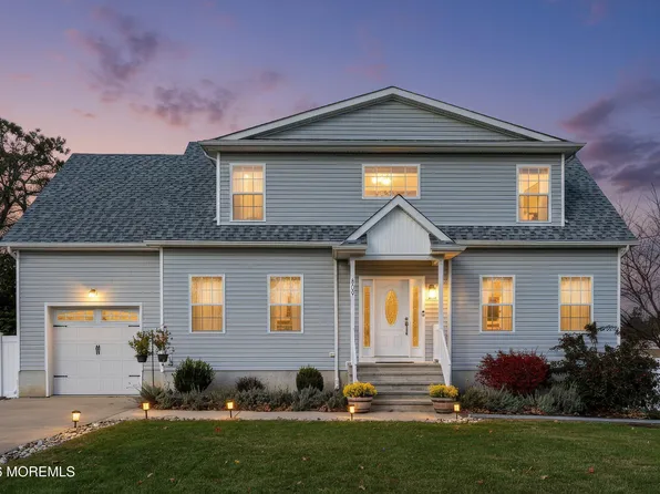 809 5th Avenue, Toms River, NJ 08757