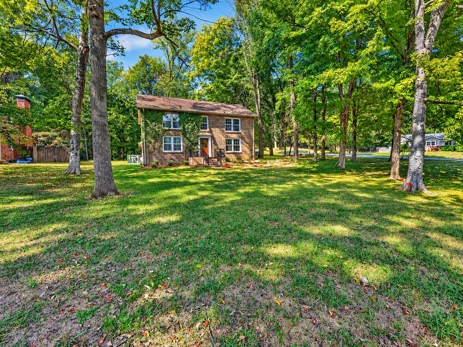 4 bed, 2.5 bath, 2604 sqft, $3,800 — Photo 3