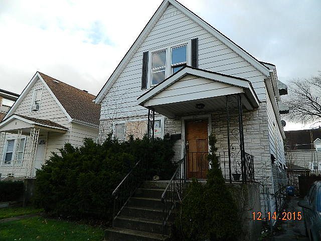 1st image of 857 W 123rd St