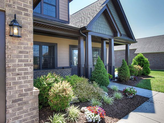 5th image of 78 Bethesda Pl