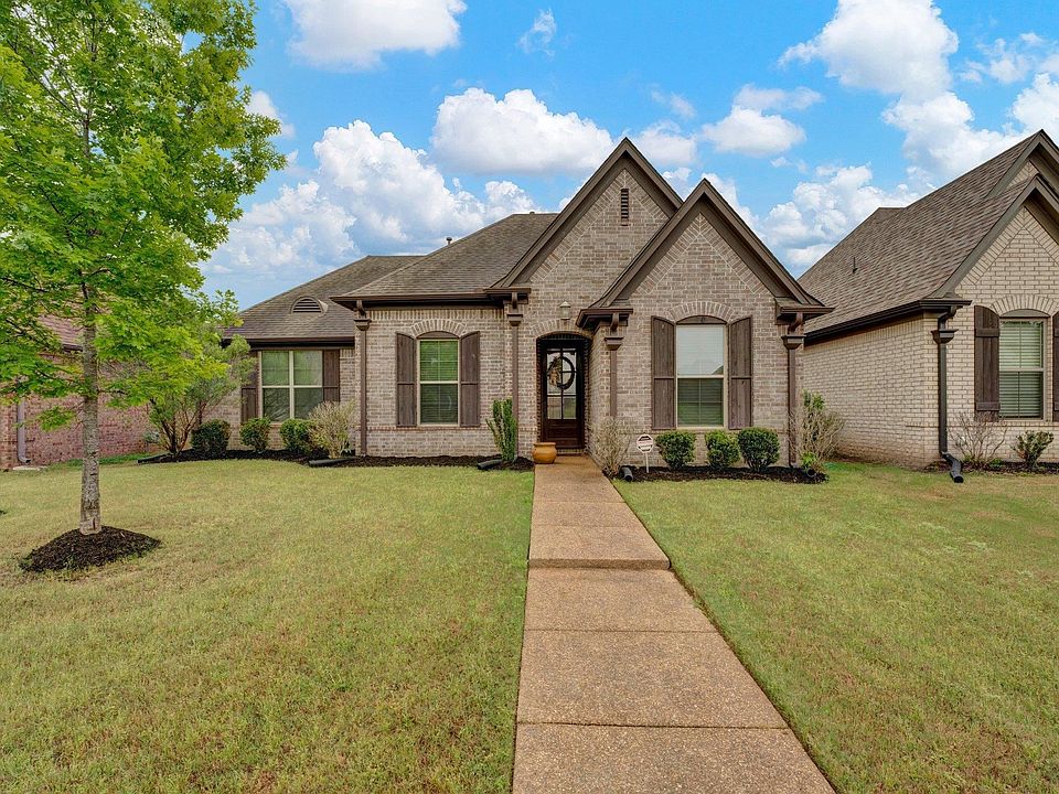 1st image of 9301 Pinkerton Ln