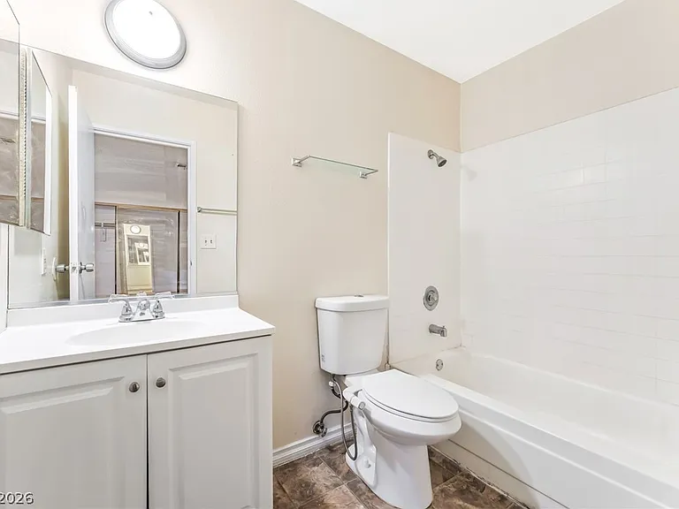 457 N Lamb Blvd #B — Photo 14