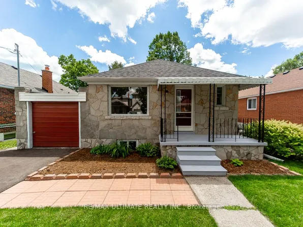 61 Yorkview Dr, Toronto, ON M2R 1J7