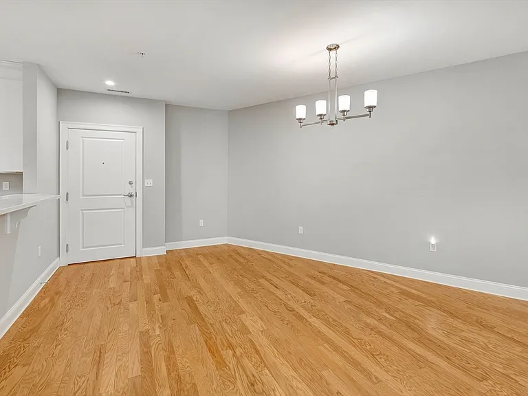 2 Inwood Dr #1009 — Photo 2