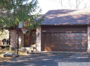 6884 Stonewood Ct, Eden Prairie, MN 55346