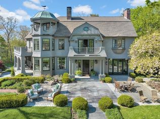 11 Boardman Ave, Manchester, MA 01944