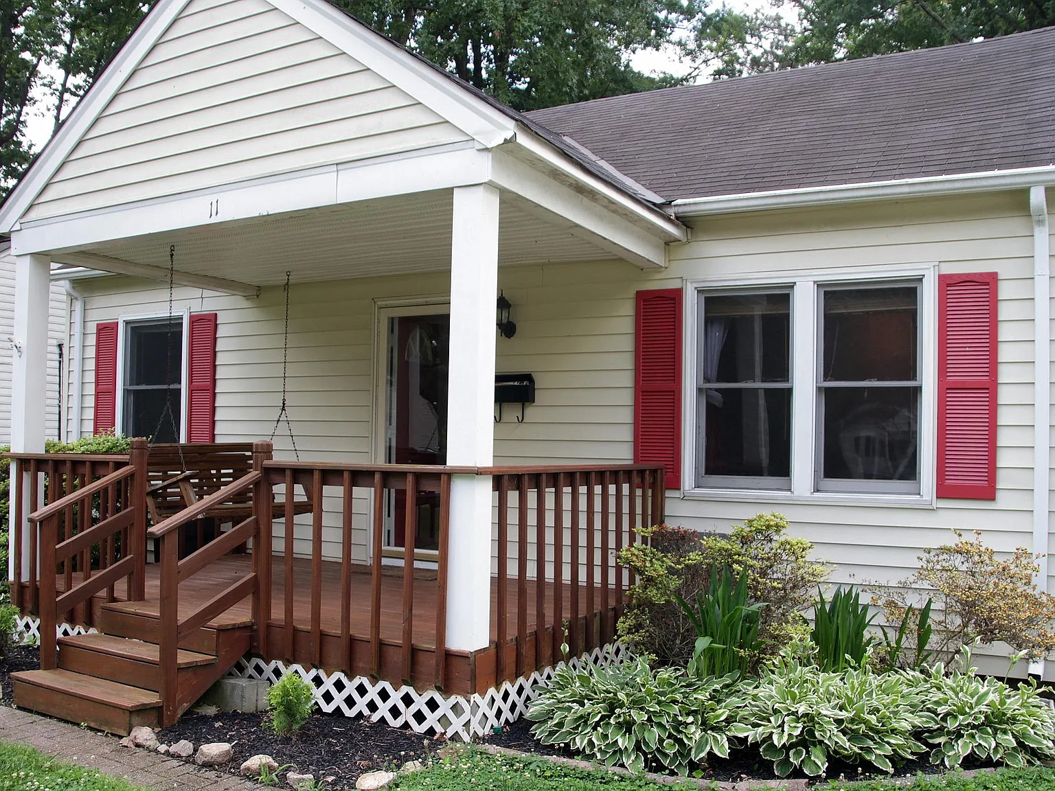2 bed, 900 sqft, $1,750 — Photo 2